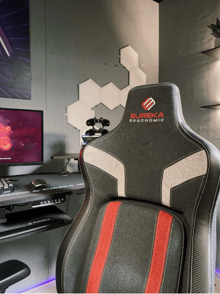 炫有余而舒适感不足？游戏玩家该怎么选？CQ9电子中国网站为什么都说电竞椅酷(图1)